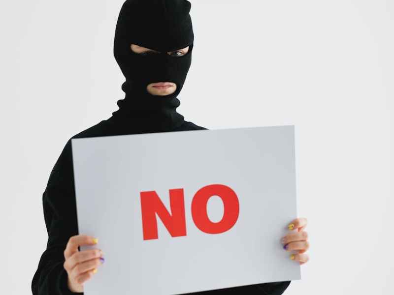 On Writing and Storytelling: Why Dishonest Praise‑Circle Reviews Harm Indie Authors, the Industry, and&nbsp;Readers